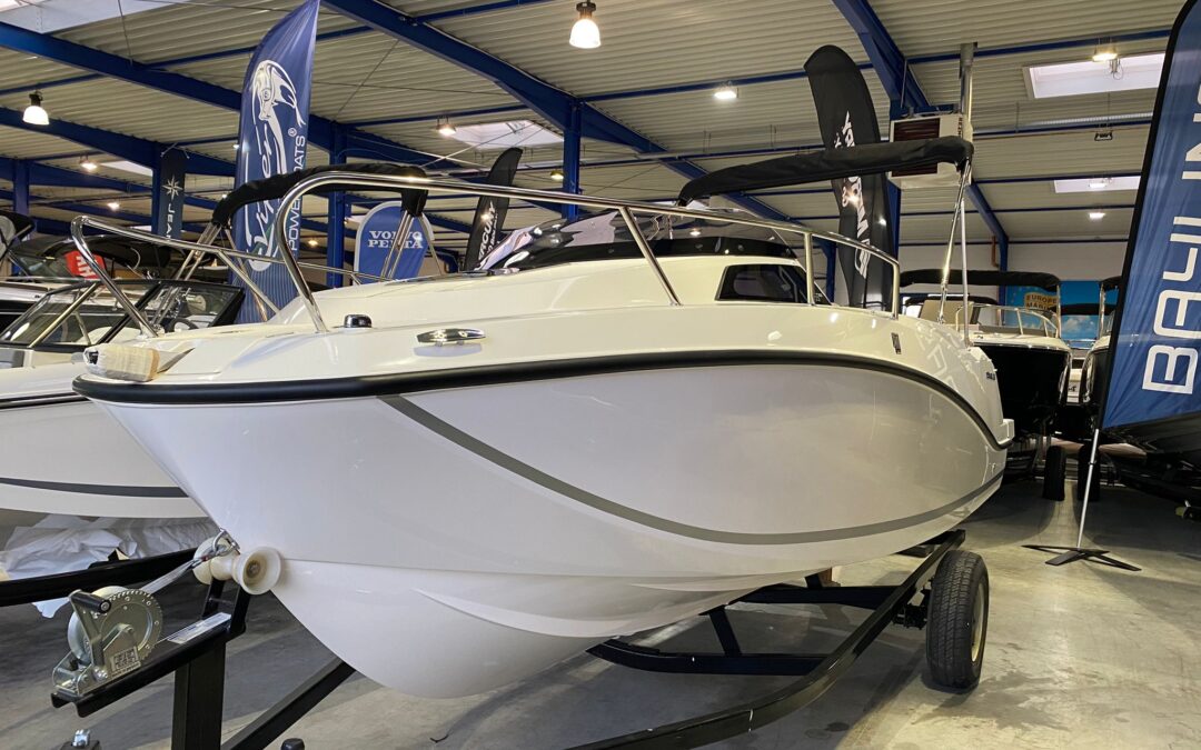 QUICKSILVER ACTIV 555 CABIN